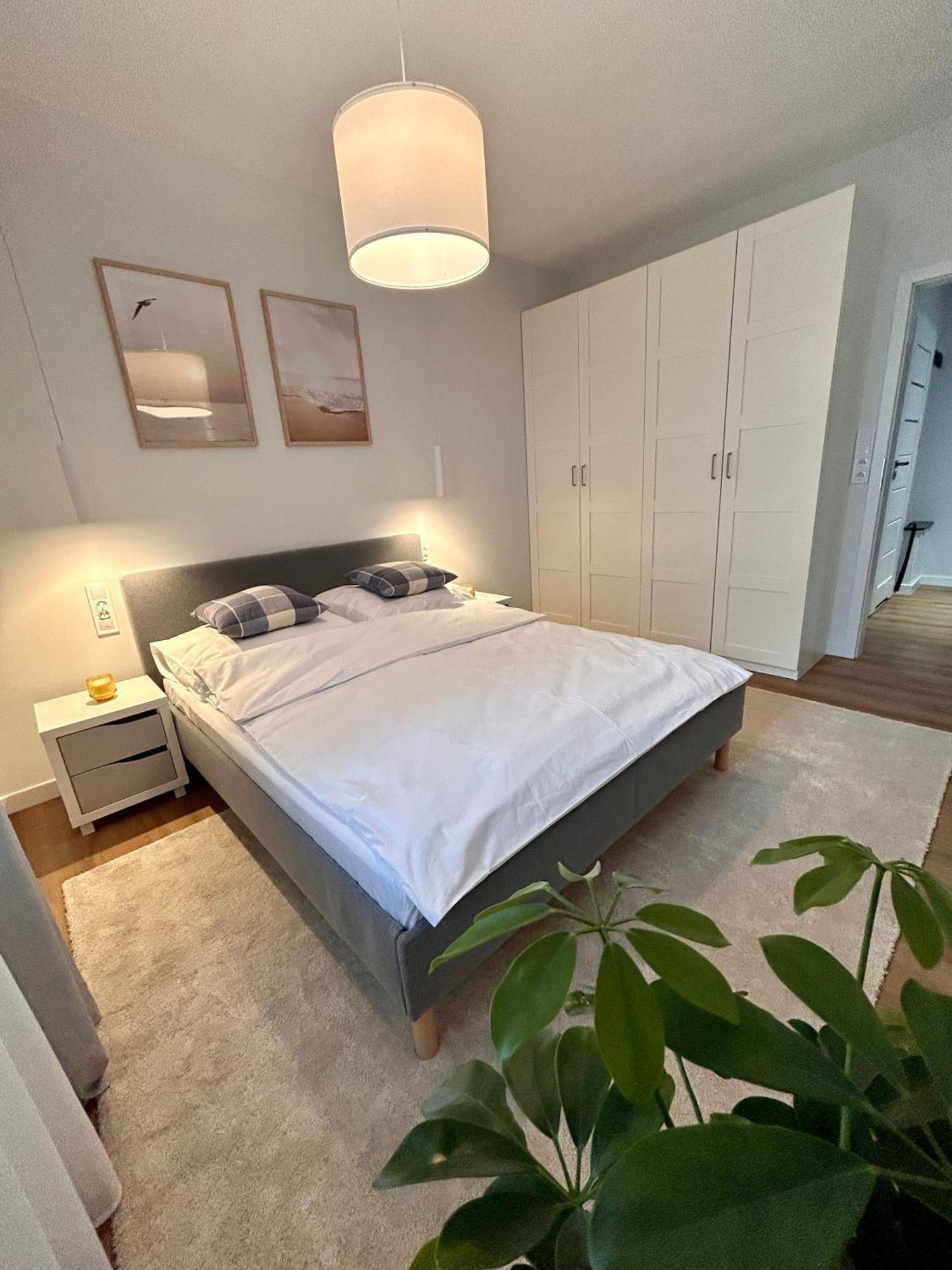 Boleslaviaapartments - Apartament Merci 4, Private Parking Free, Air Condition Болеславец Екстериор снимка
